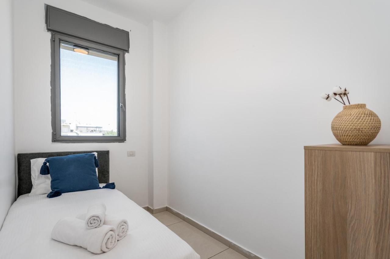 Superb 1,5 Bdr W Balcony Close To The Beach 特拉维夫 外观 照片