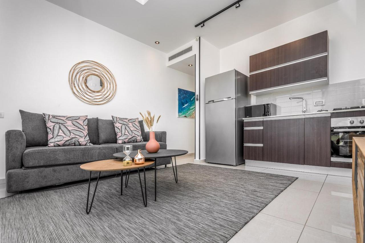 Superb 1,5 Bdr W Balcony Close To The Beach 特拉维夫 外观 照片