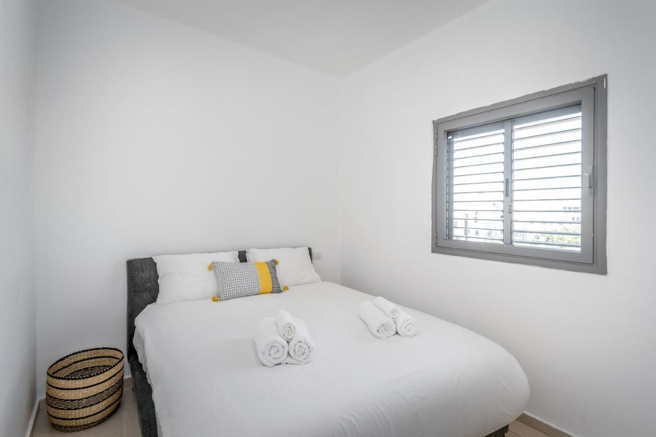 Superb 1,5 Bdr W Balcony Close To The Beach 特拉维夫 外观 照片